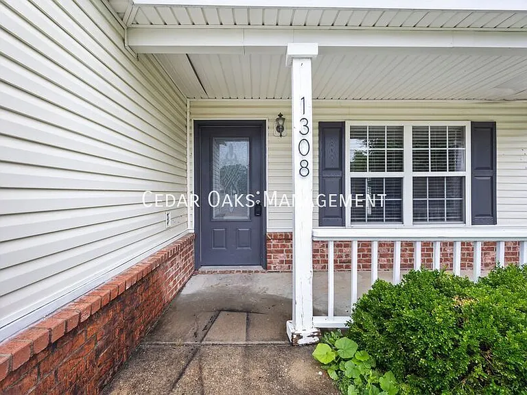 1308 S C Ct — Photo 3