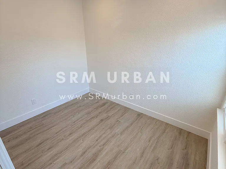 3925 7th Ave — Photo 22