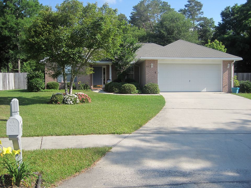 1st image of 111 Elderberry Ln