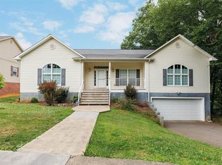 15 Boles Dr, Johnson City, TN 37604