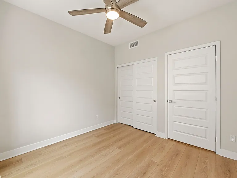 2863 Avella Cir — Photo 17