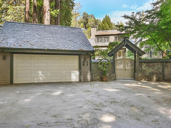 2nd image of 116 Cascade Drive