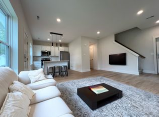 397 E Breckenridge St #105, Ferndale, MI 48220