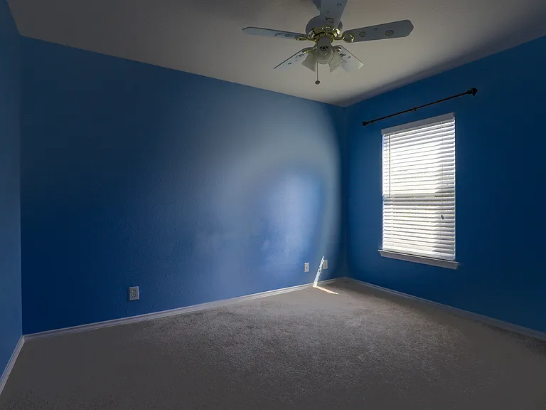 619 Fairglen Ct — Photo 10