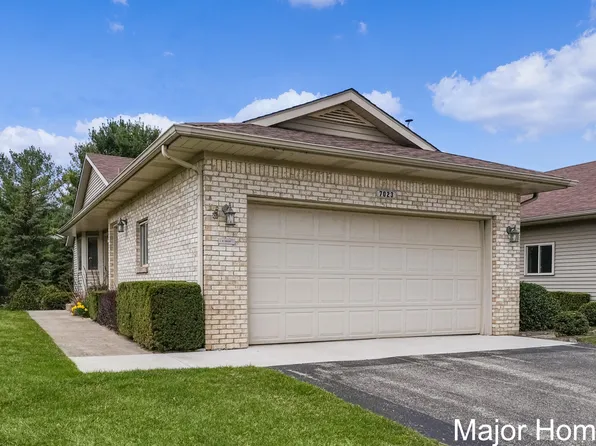 7023 Amber Springs Dr SW, Byron Center, MI 49315