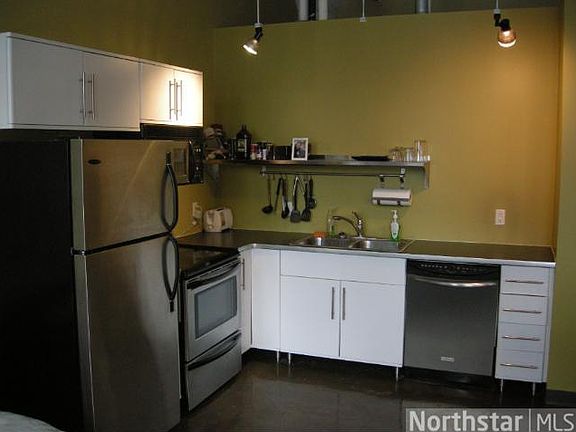 5th image of 500 Robert St #308