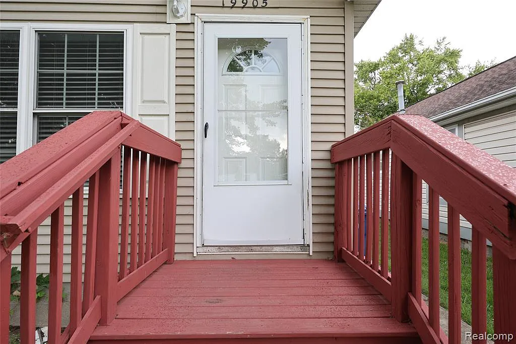 3 bed, 2.0 bath, 1350 sqft, $1,500 — Photo 4