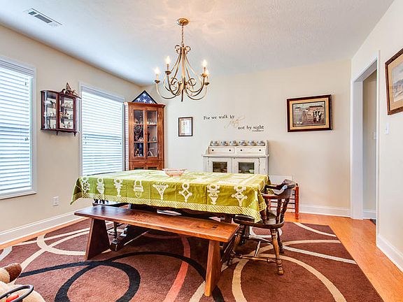 5th image of 6712 Casa Bella Dr