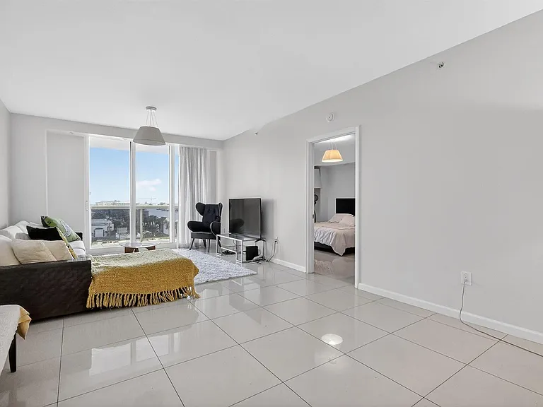 9595 Collins Ave #N-8F — Photo 7