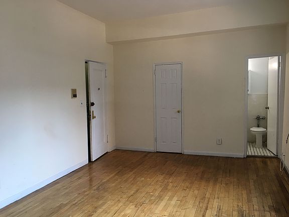 5th image of 245 E 34th St APT B
