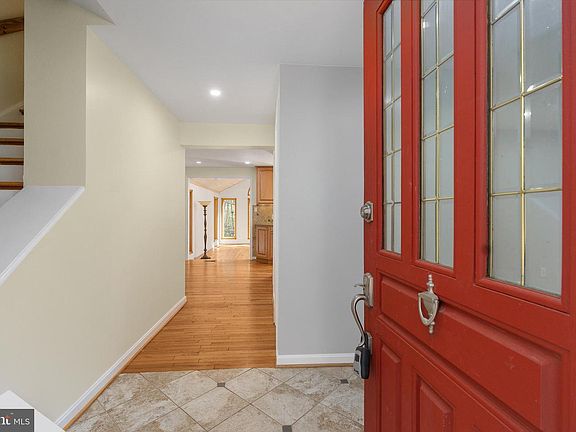 5th image of 10802 Oldfield Dr