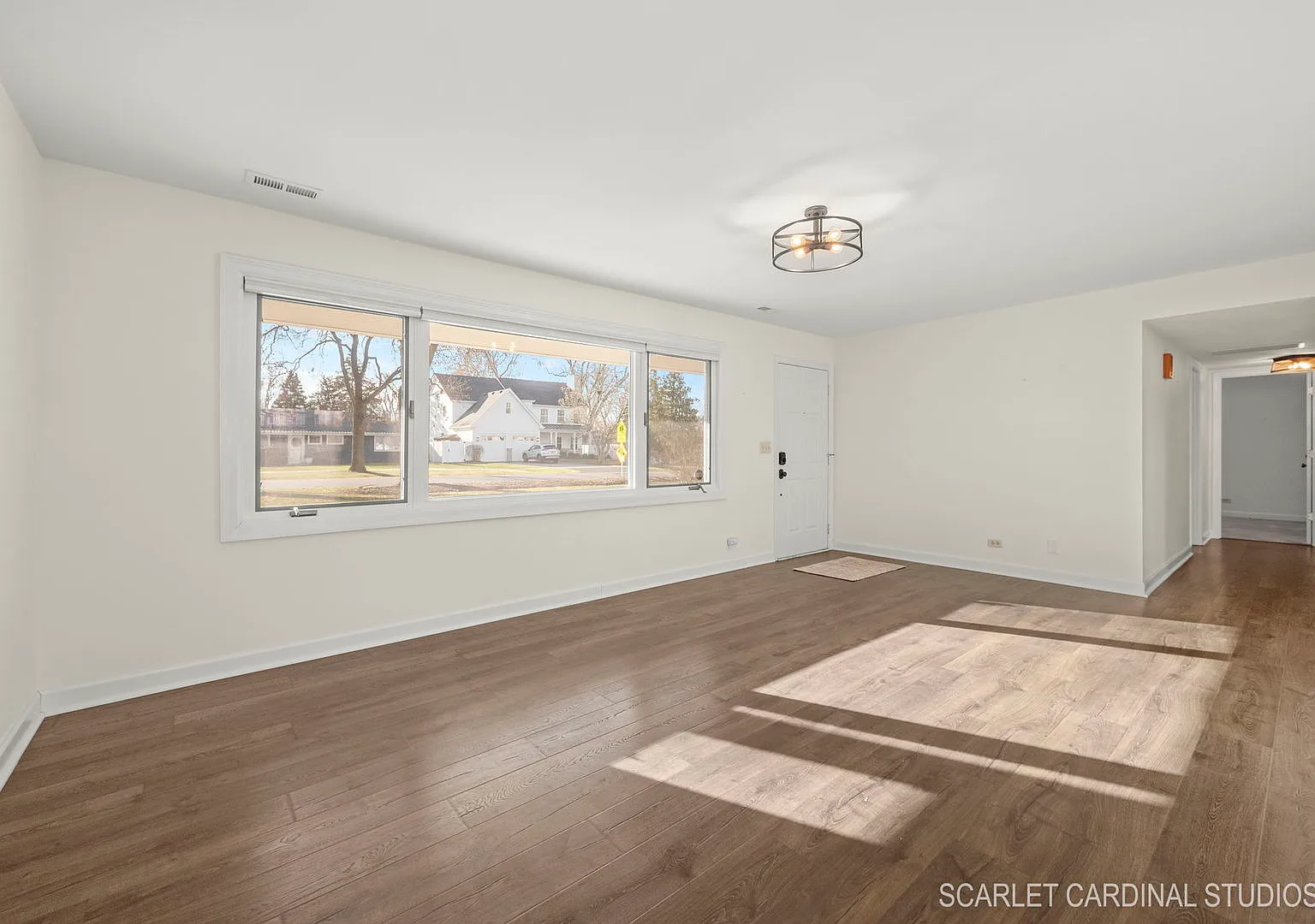 3 bed, 1731 sqft, $3,600 — Photo 2