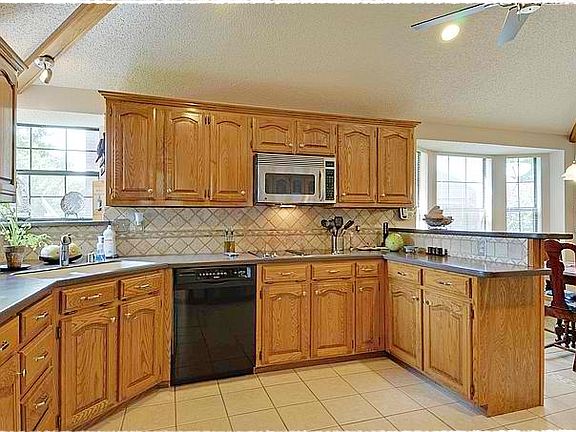 4th image of 4429 Bentley Dr