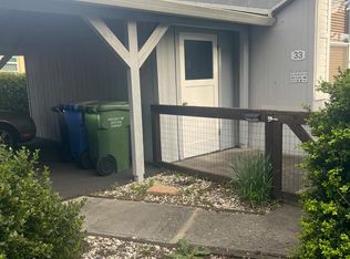 33 chestnut Court, Rohnert Park, CA 94928