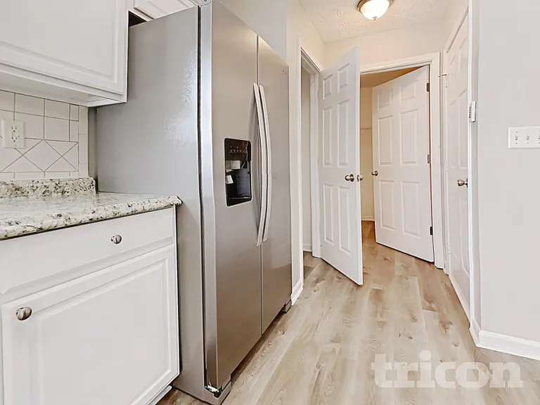 1410 Ericas Pointe Dr — Photo 8
