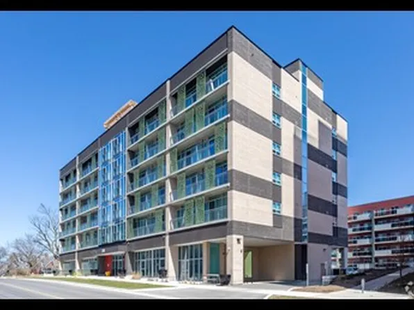 250 Albert St, Waterloo, ON