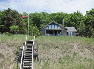 11711 Valley Rd, Montague, MI 49437