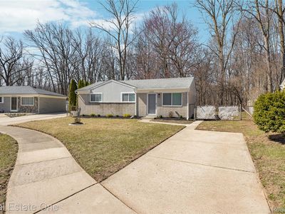 16226 Karin St, Taylor, MI, 48180