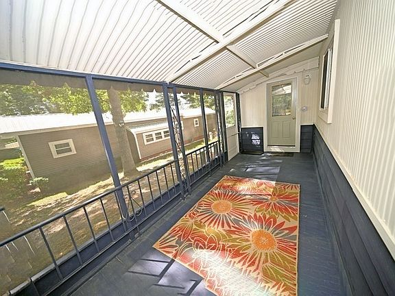 3rd image of 8 Timber Ln