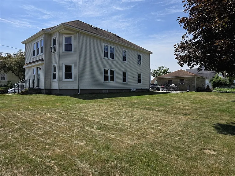 25 Slater St #1 — Photo 16