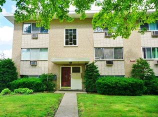 2027 S 17th Ave APT 3, Broadview, IL 60155
