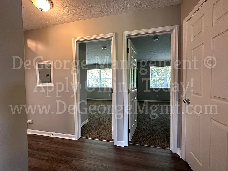 Burdick Estates Apartments — Photo 99