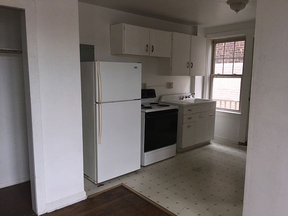 3rd image of 10209 Madison Ave APT 8