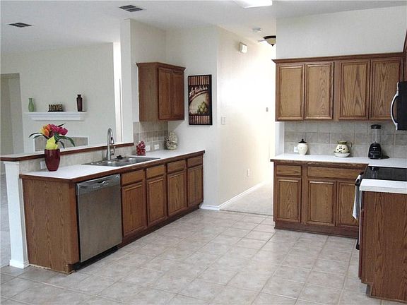 5th image of 8500 Santa Ana Dr