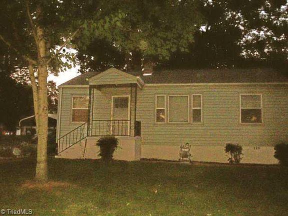 4th image of 309 Eastside Dr