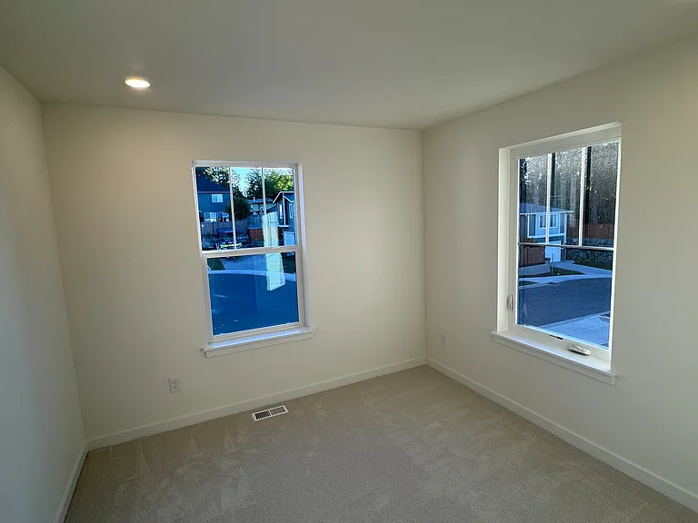 617 103rd Ct SE — Photo 32