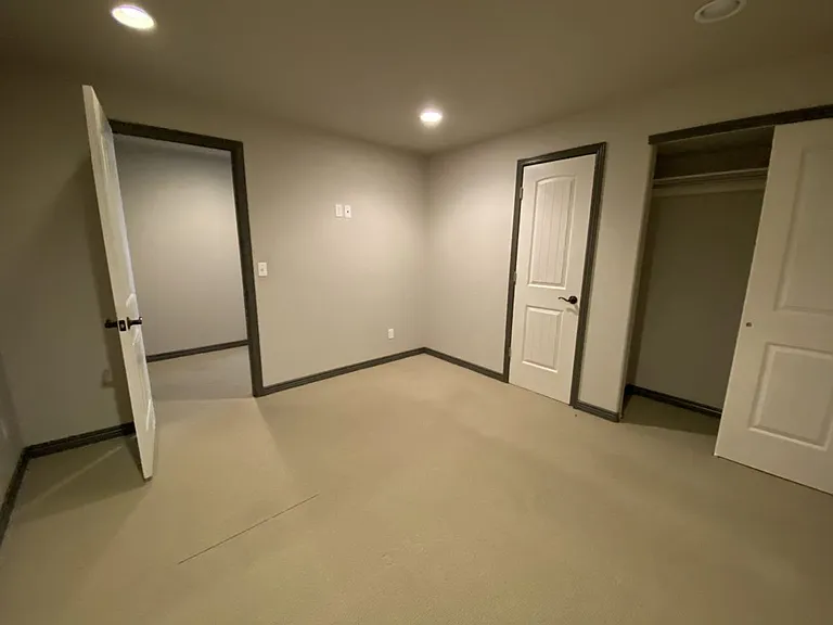 2209 Sunbury Ln — Photo 21