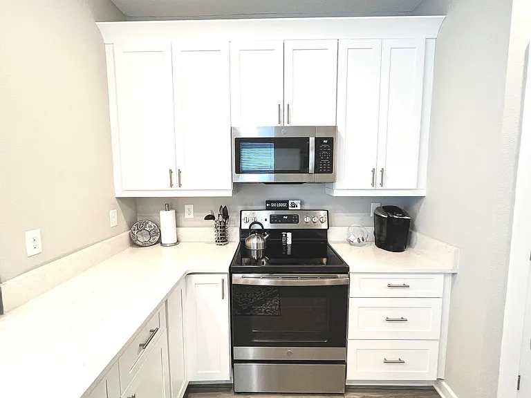 6307 S Roberts Ave #2 — Photo 5