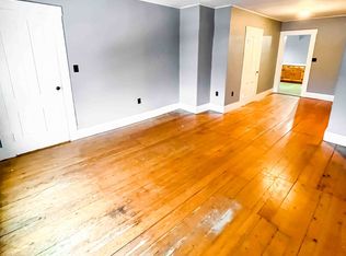 24 Steeple Pl #4, Saint Johnsbury, VT 05819