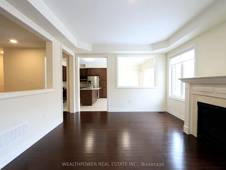248 Belmore Ct — Photo 6