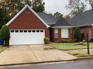8445 Regal Bend Dr, Olive Branch, MS 38654