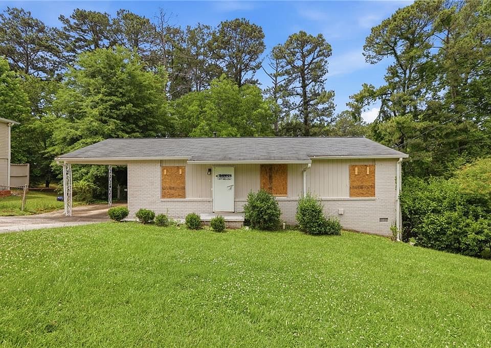 1st image of 3809 Clovis Ct NW