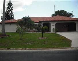 2nd image of 115 Englewood Garden Ct