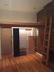 Rented by Metroline Realty