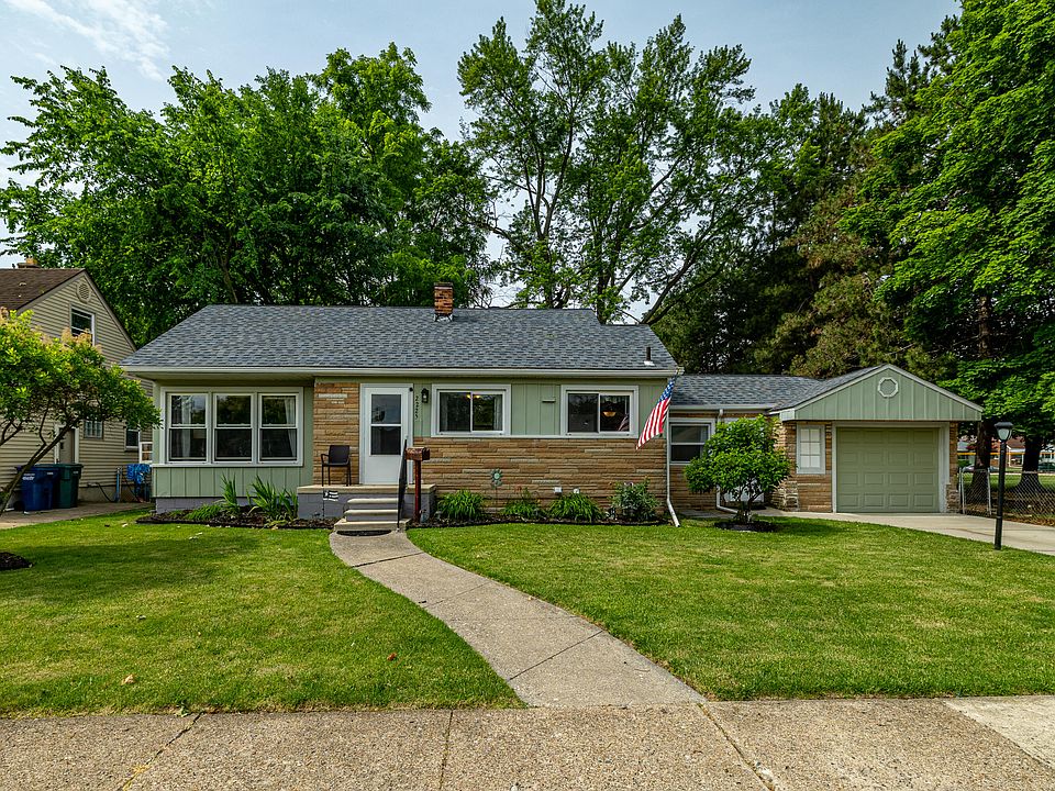 1st image of 2225 McLain Ave