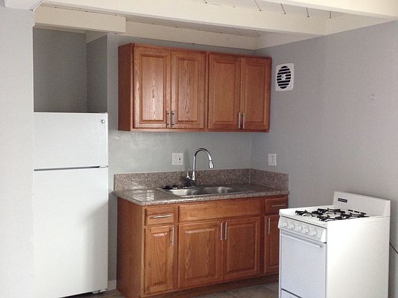 3rd image of 5041 Narragansett Ave APT 2