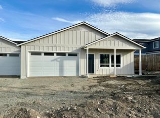 313 E Rapp Rd, Talent, OR 97540