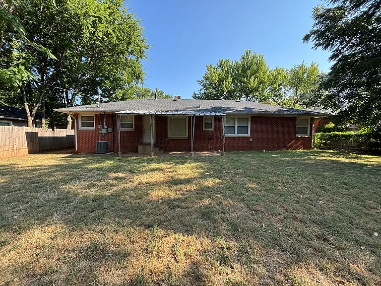1230 Caddell Ln — Photo 13