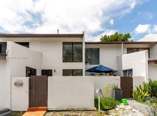 Snapper Creek Townhouses, Miami, FL 33173