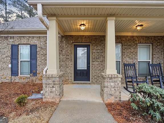 4th image of 175 Rodgers Rd