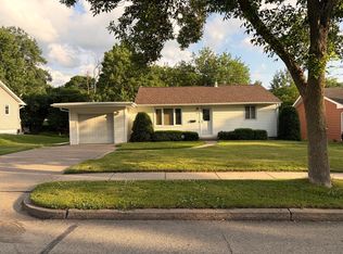 1049 Maple St, Red Wing, MN 55066