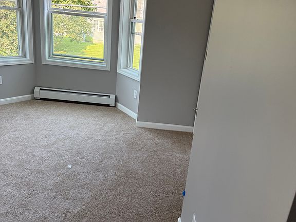 2nd image of 39 Scott Rd Floor 2