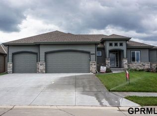 8430 S 104th St, La Vista, NE 68128