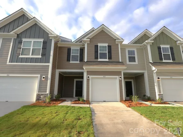 832 Earhart St NW, Concord, NC 28027