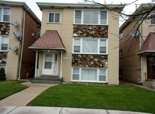 6738 W 63rd St, Chicago, IL 60638