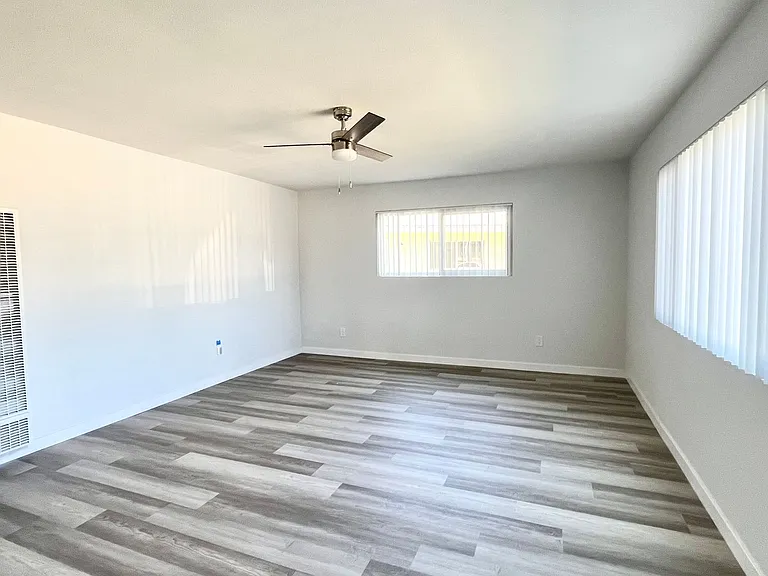 333 Lansing Circle — Photo 6